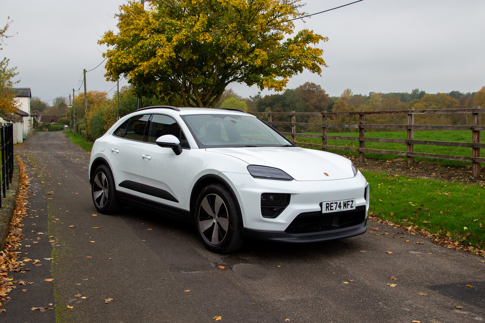 Porsche-Macan 2025 TaazaDaily365