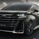Sidharth Malhotra Kiara Advani Range Rover Velar TaazaDaily365