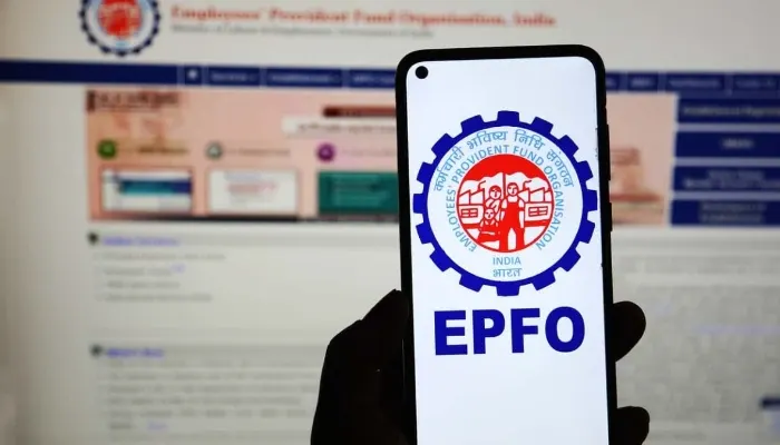 EPFO Urges Members Against Taking Help from Agents TaazaDaily365 Business