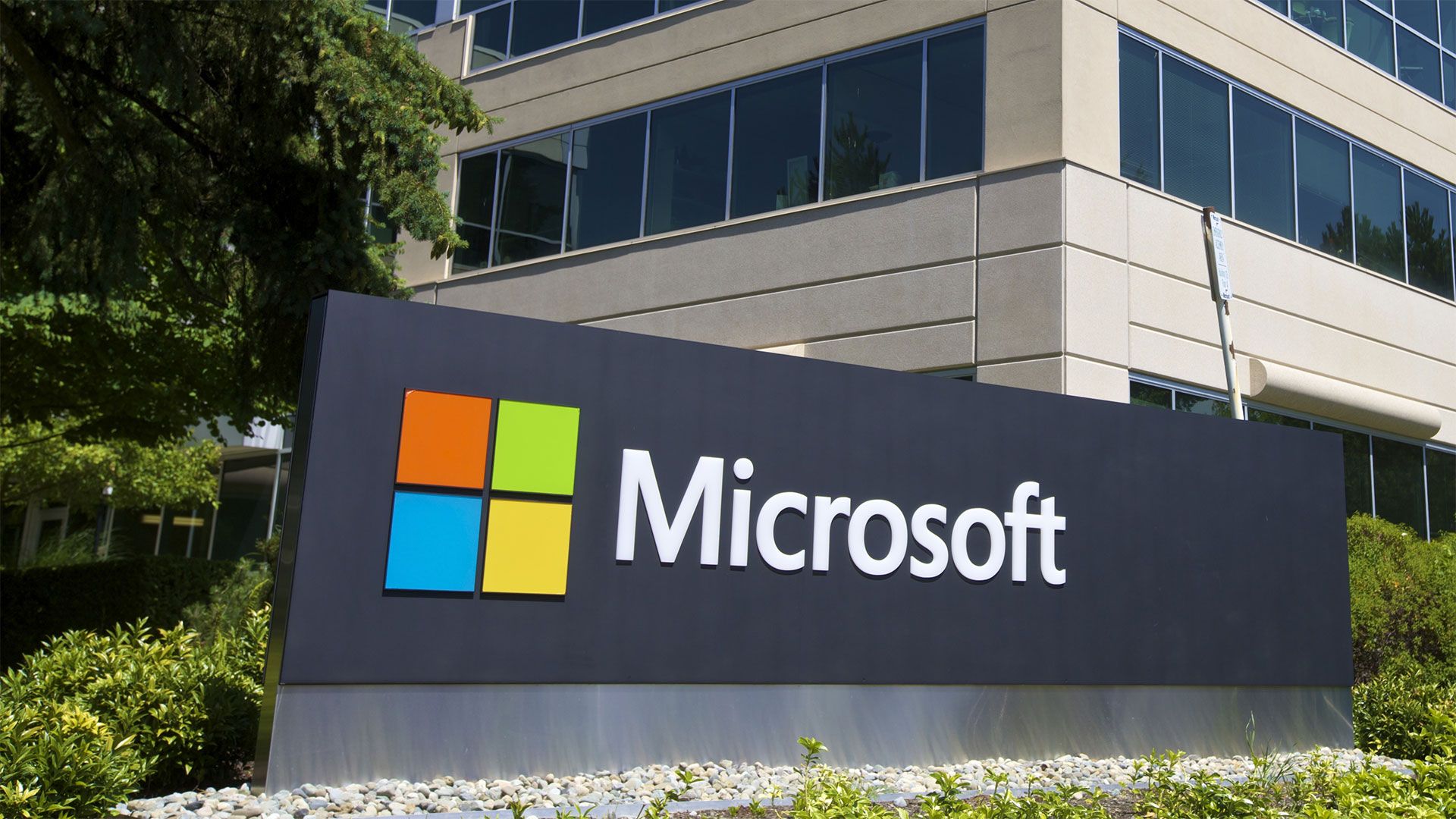 Microsoft makes AI mandatory for employees TaazaDaily365 Tech